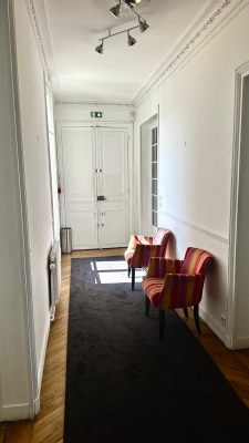 Entrée cabinet.jpg
